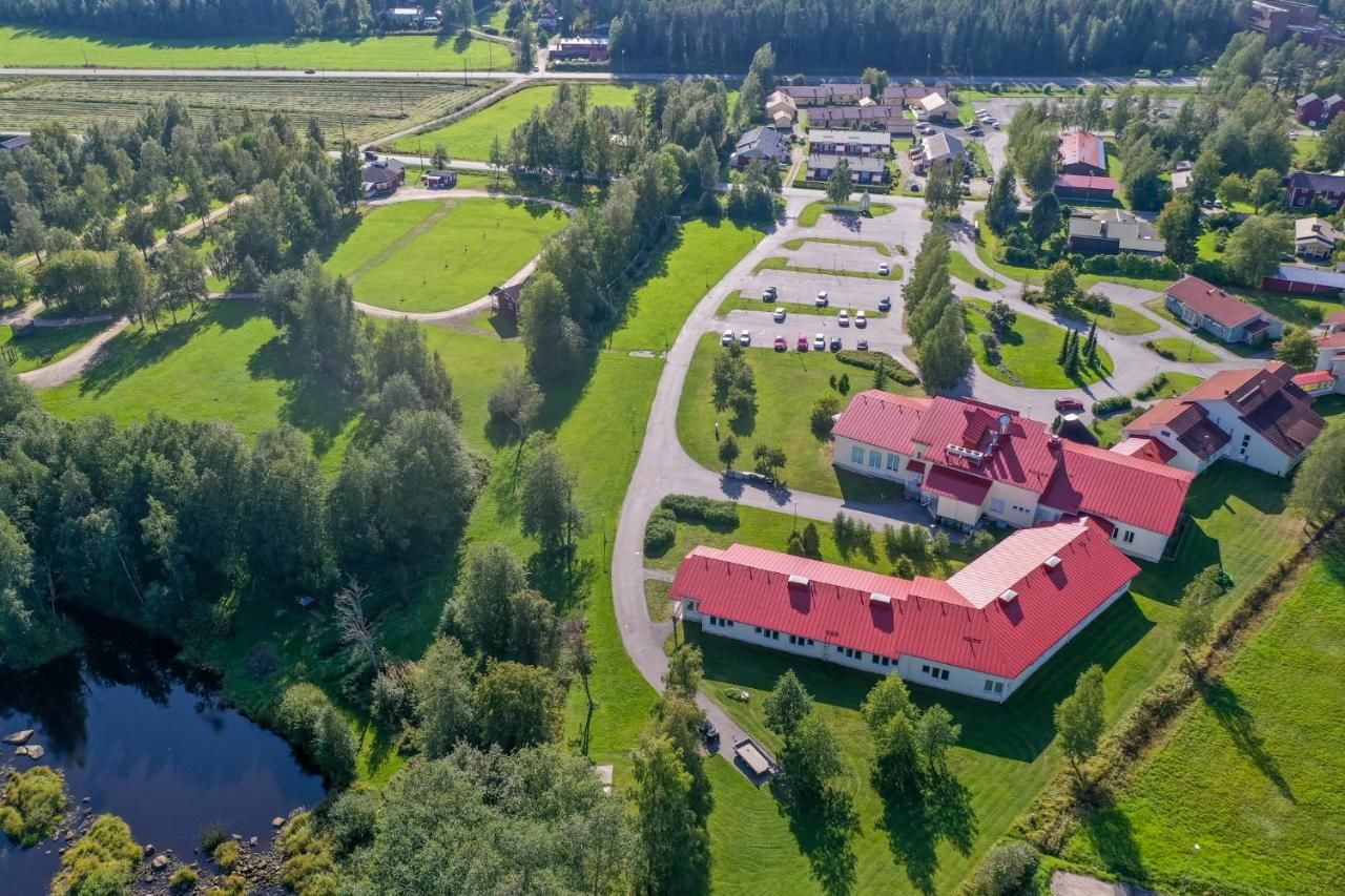 Отель Hotelli Kaustinen Kaustinen